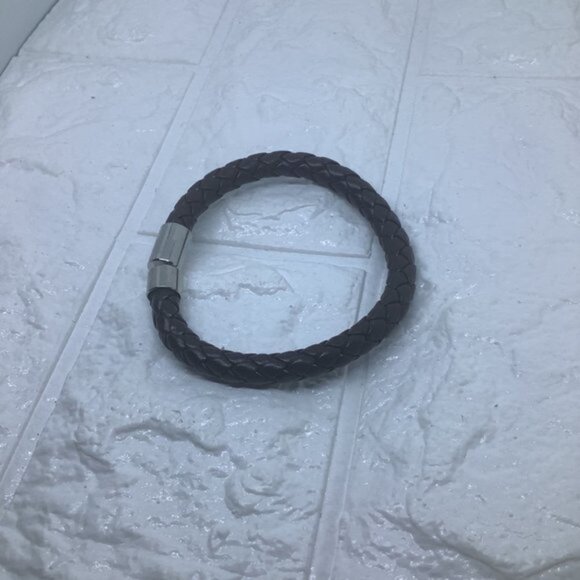 Stainless Steel Men’s Braided‎ Bracelet Men’s Magnetic Clasp 7.5-8.5 Inch - Picture 6 of 6